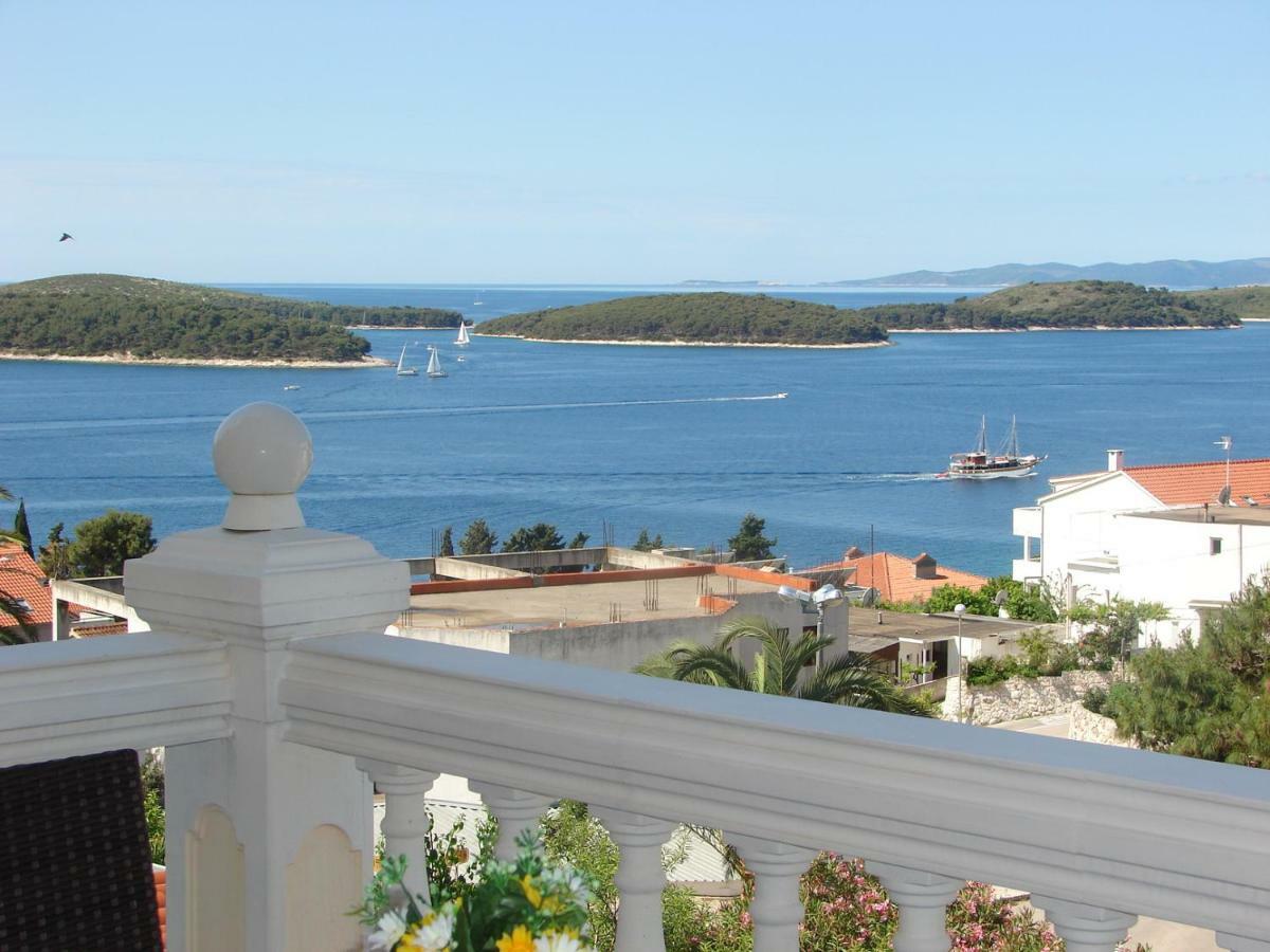 Apartmens Spiko 2 Hotel Hvar Town Exterior photo