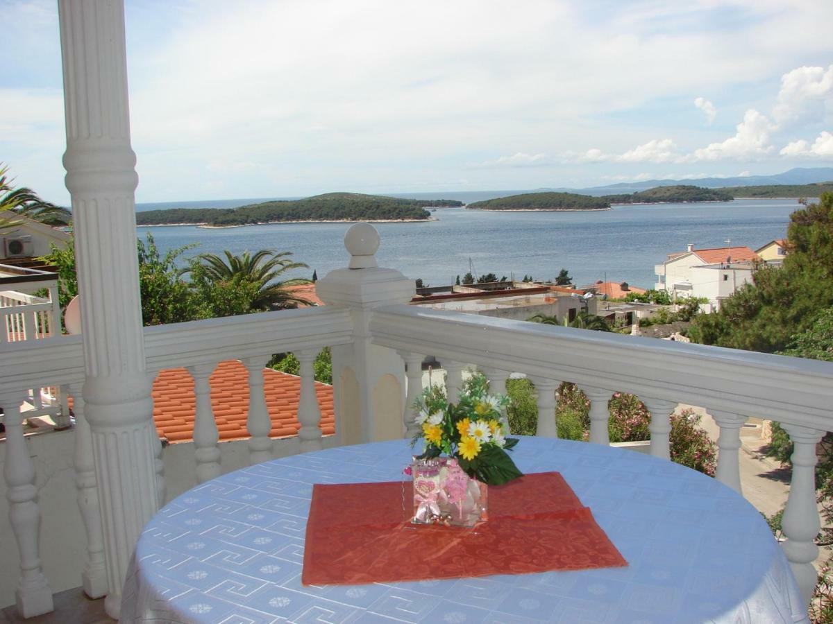 Apartmens Spiko 2 Hotel Hvar Town Exterior photo