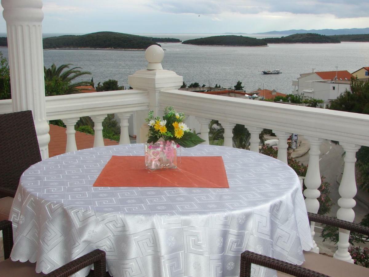 Apartmens Spiko 2 Hotel Hvar Town Exterior photo