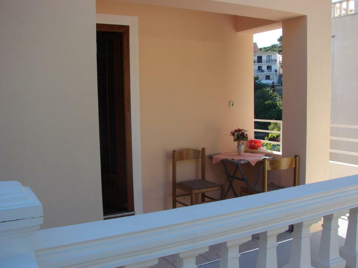 Apartmens Spiko 2 Hotel Hvar Town Exterior photo